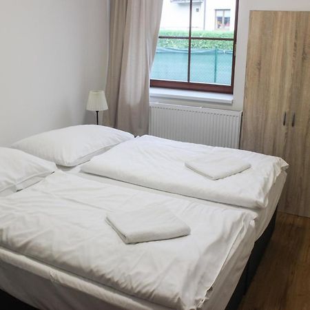 Apartman 乌帕河畔斯沃博达 外观 照片