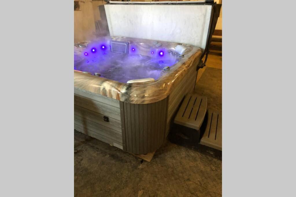 Apartman 乌帕河畔斯沃博达 外观 照片